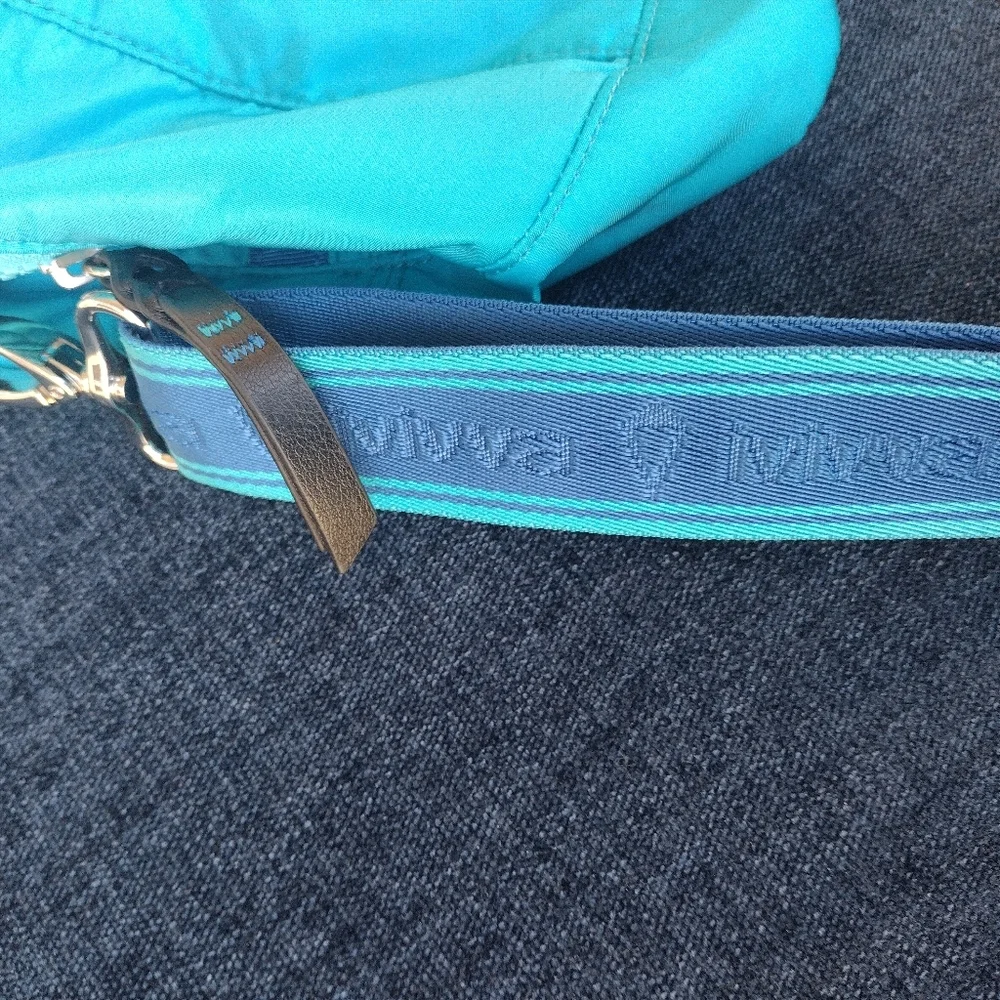 Discontinued Ivivva Lululemon Duffel/ Gym Bag Blue - Picture 9 of 11